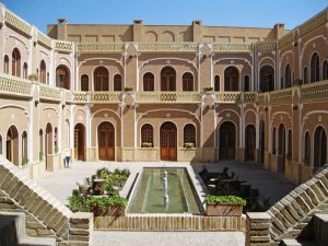 پاورپوینت اصول معماری در اقلیم گرم و خشک ایران