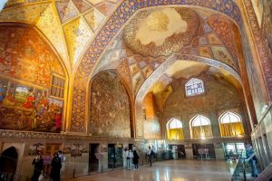 پاورپوینت تزئینات معماری اسلامی در دوره صفوی