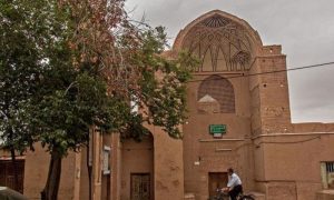 پاورپوینت معماری مدرسه شمسیه یزد